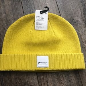 Lululemon fold up knot beanie